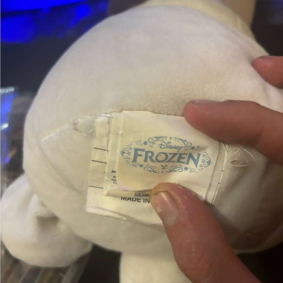 Disney Collection Frozen Olaf Snowman 16 Inch Stuffed Plush Friend - Picture 5 of 7